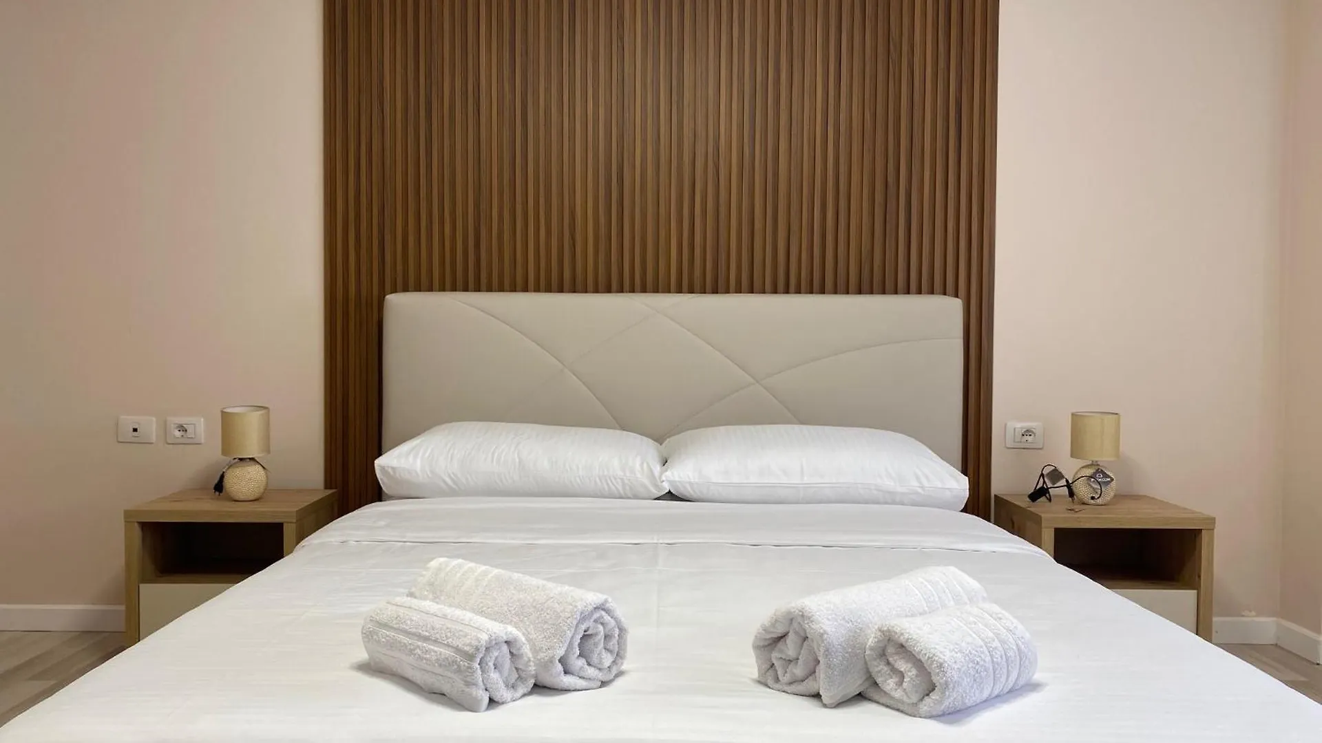 Central Cozy Apartment تيرانا ألبانيا