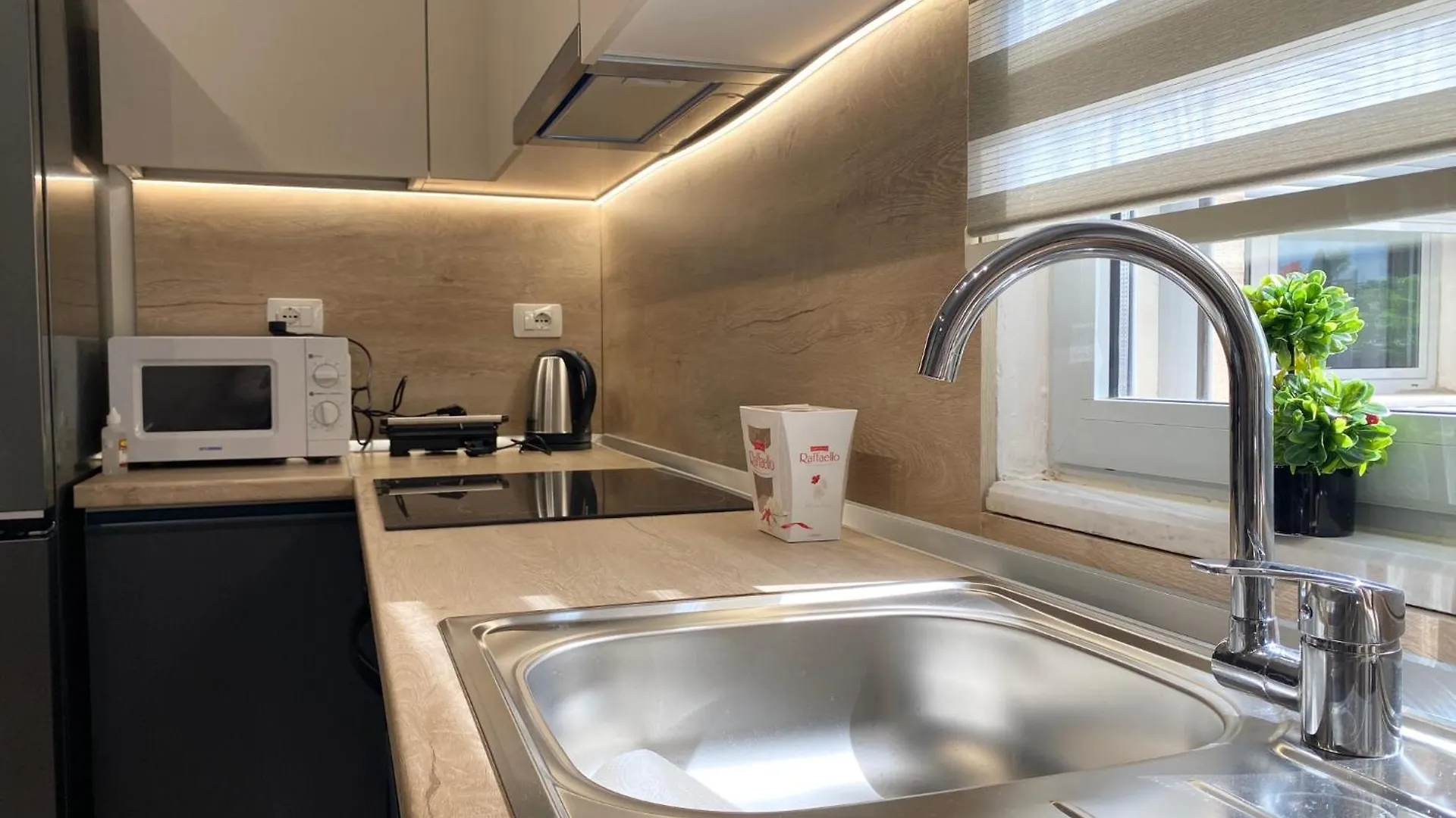 Central Cozy Apartment تيرانا